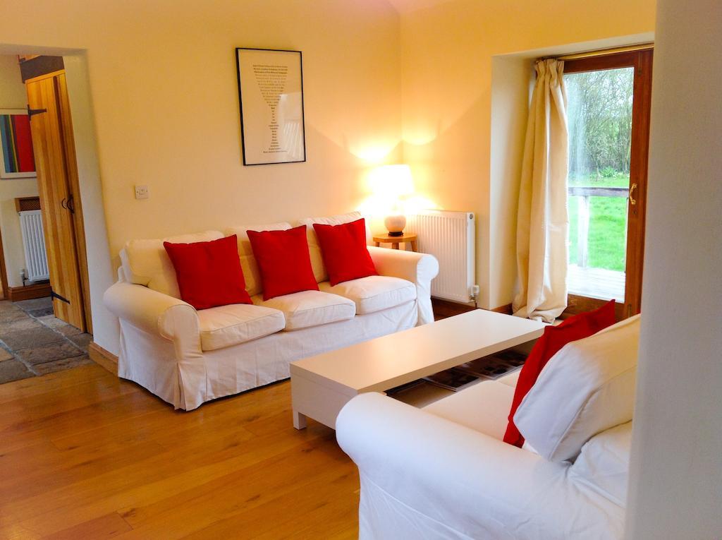 Whitley Coach House Villa Kamer foto