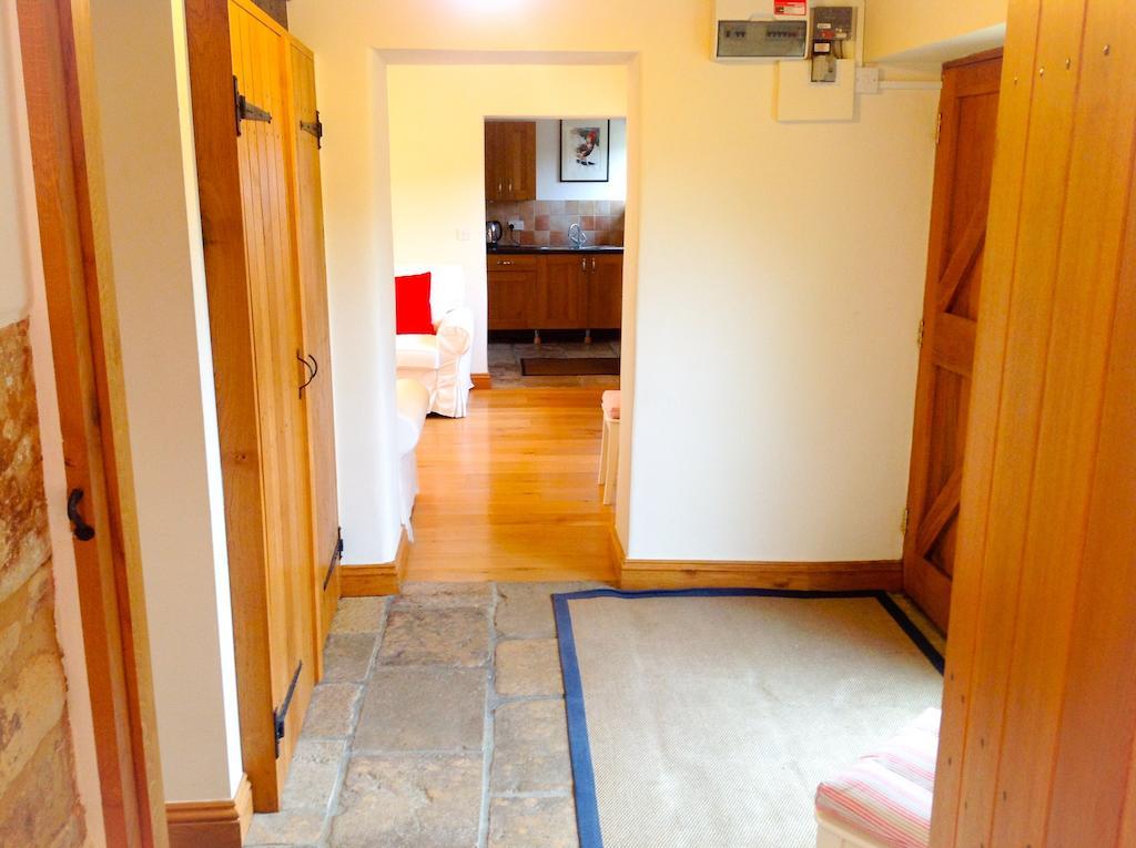 Whitley Coach House Villa Kamer foto