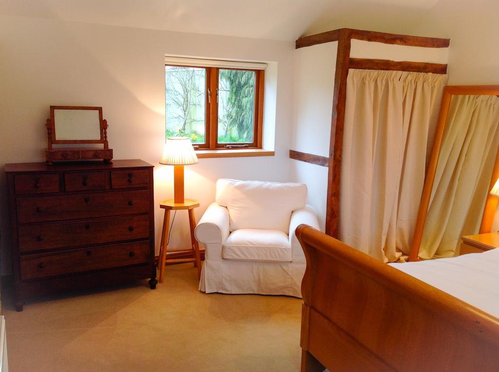 Whitley Coach House Villa Kamer foto