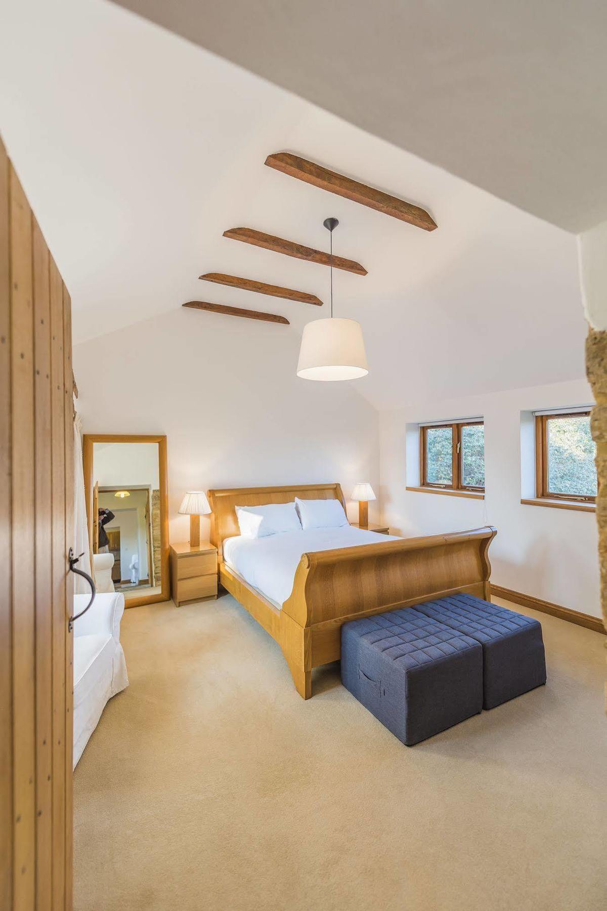 Whitley Coach House Villa Buitenkant foto