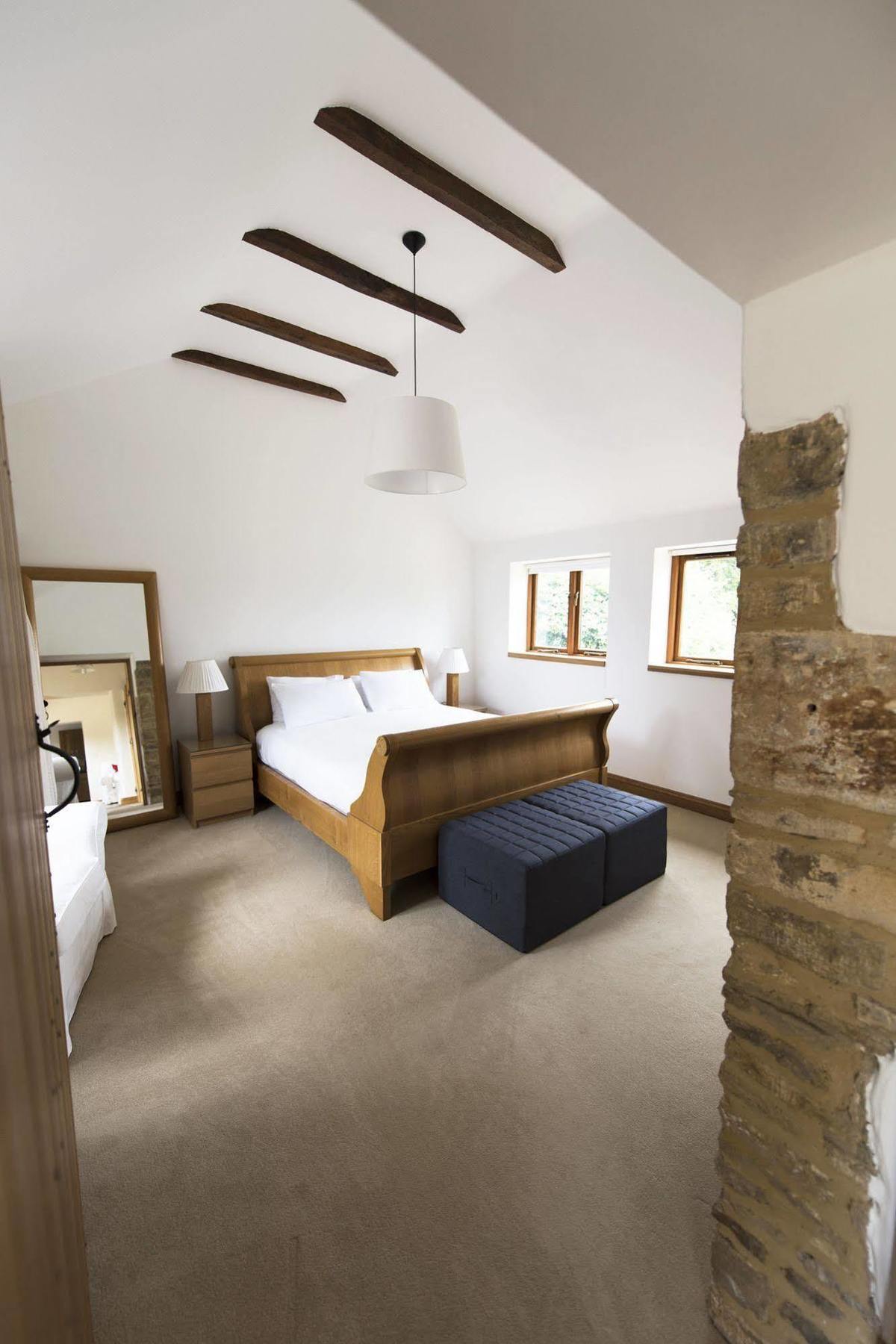 Whitley Coach House Villa Buitenkant foto
